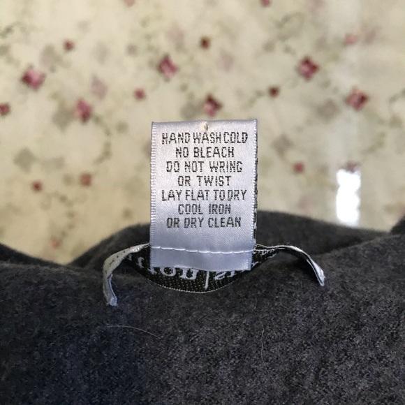 Cashmere Crew Neck Sweater - Picture 4 of 4